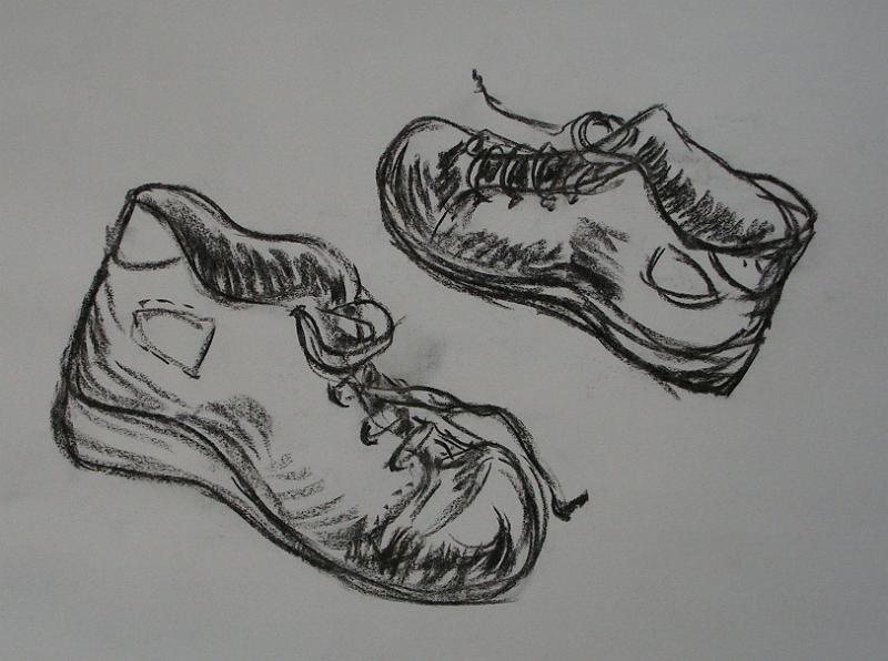 Kinderschuhe, 2006, Kohle-Papier, 60x42.jpg